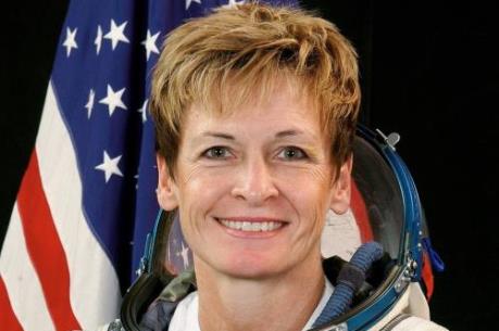 Nữ phi hành gia Mỹ lập kỷ lục với chuyến đi ra ngoài không gian dài nhất