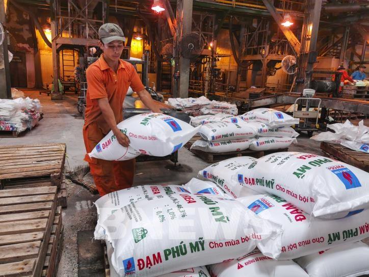 Đạm Phú Mỹ dành hơn 3.000 tấn phân bón tặng nông dân