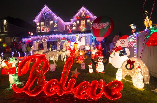 Toronto rực rỡ sắc màu đón Giáng sinh