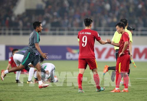 Bán kết lượt về AFF SUZUKI CUP 2016: Những khoảnh khắc khó quên