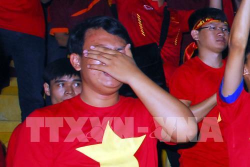 Bán kết lượt về AFF SUZUKI CUP 2016: Những khoảnh khắc khó quên