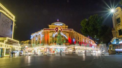 Rộn ràng không khí Giáng sinh trên khắp mọi miền đất nước