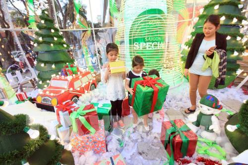 Rộn ràng không khí Giáng sinh trên khắp mọi miền đất nước