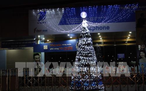 Rộn ràng không khí Giáng sinh trên khắp mọi miền đất nước