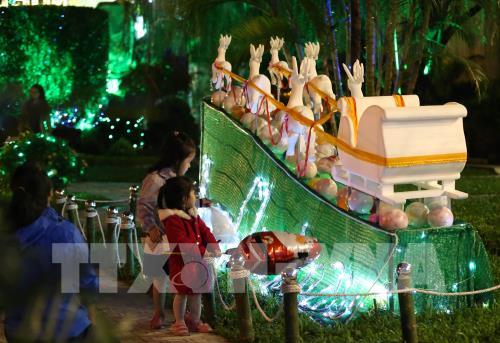 Rộn ràng không khí Giáng sinh trên khắp mọi miền đất nước