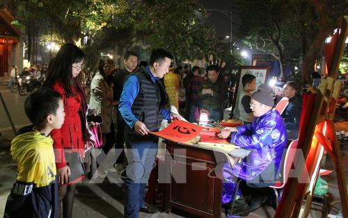 Rộn ràng không khí đón xuân Đinh Dậu