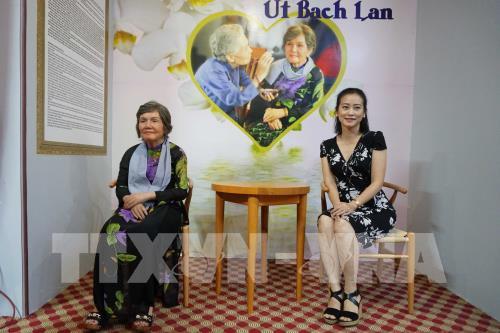 Chiêm ngưỡng hơn 100 bức tượng sáp của văn nghệ sĩ lần đầu được trưng bày tại Việt Nam