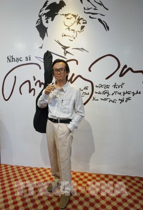 Chiêm ngưỡng hơn 100 bức tượng sáp của văn nghệ sĩ lần đầu được trưng bày tại Việt Nam