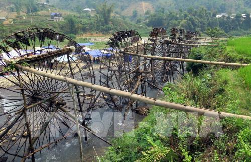 Khách du lịch thập phương "ùn ùn" đến với bản Nà Khương, tỉnh Lai Châu