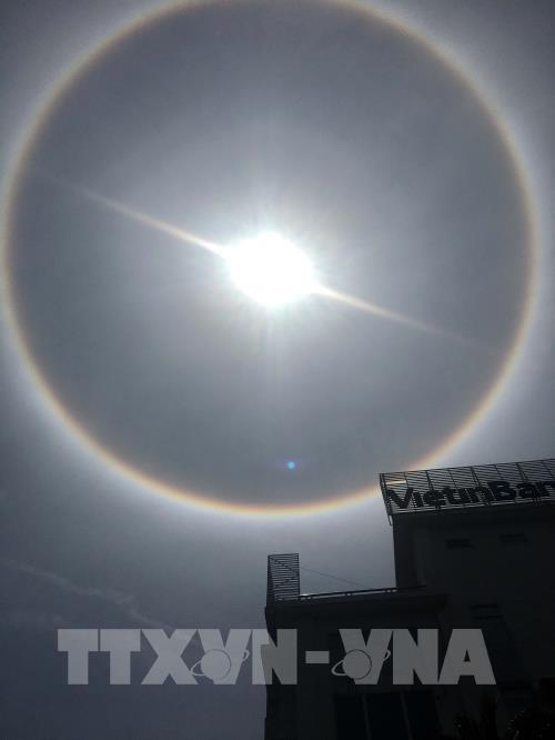 Xuất hiện quầng mặt trời lạ ở Thừa Thiên - Huế