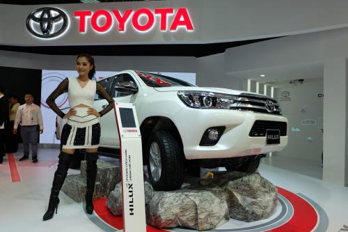 Toyota Việt Nam triệu hồi gần 2.000 xe bán tải Hilux do lỗi lực phanh