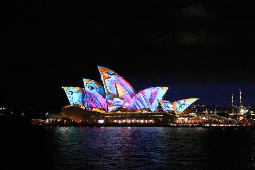 Lung linh lễ hội ánh sáng Vivid Sydney 2017