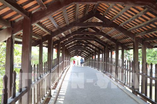 Độc đáo cầu ngói Kim Sơn