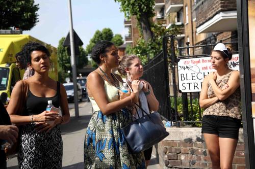 Người dân London lo ngại về an toàn chung cư sau vụ cháy Grenfell Tower 