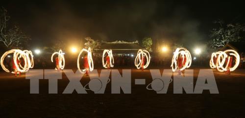 Lung linh huyền ảo Đại Nội Huế về đêm