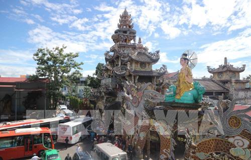 Cận cảnh chùa Linh Phước (Lâm Đồng) lập nhiều kỷ lục Việt Nam