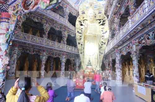 Cận cảnh chùa Linh Phước (Lâm Đồng) lập nhiều kỷ lục Việt Nam