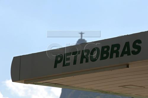 Petrobras bán dự án khai thác dầu khí