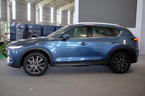 Cận cảnh mẫu Mazda CX-5 phiên bản 2018 lắp ráp trong nước mới ra mắt