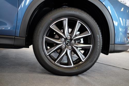 Cận cảnh mẫu Mazda CX-5 phiên bản 2018 lắp ráp trong nước mới ra mắt