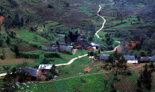 Vẻ đẹp hùng vĩ Cao nguyên đá Đồng Văn (Hà Giang)