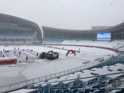 Những hình ảnh Sân vận động Thường Châu trước giờ bóng lăn