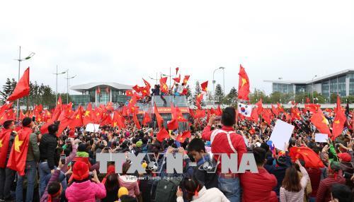  Đội tuyển U23 Việt Nam về nước trong sự đón tiếp nồng hậu 