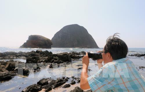 Quần thể Hòn Yến - Thắng cảnh cấp Quốc gia