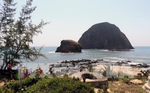 Quần thể Hòn Yến - Thắng cảnh cấp Quốc gia