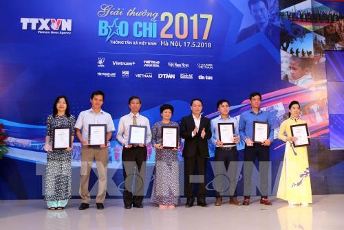 Lễ trao Giải báo chí Thông tấn xã Việt Nam 2017