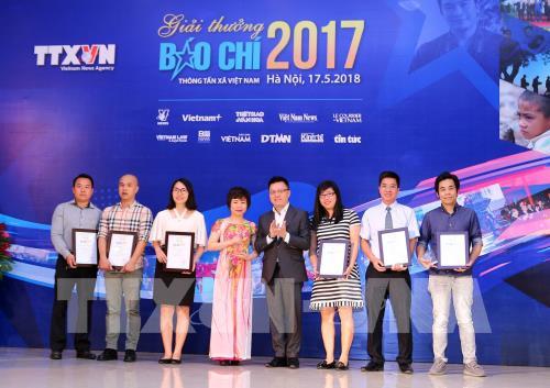 Lễ trao Giải báo chí Thông tấn xã Việt Nam 2017