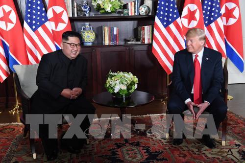 Chùm ảnh về Hội nghị thượng đỉnh Mỹ-Triều: Cái bắt tay lịch sử giữa hai nhà lãnh đạo