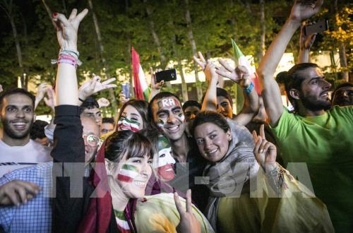 Những bóng hồng xinh đẹp “thiêu cháy” World Cup 2018