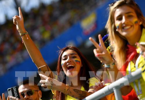 Những bóng hồng xinh đẹp “thiêu cháy” World Cup 2018