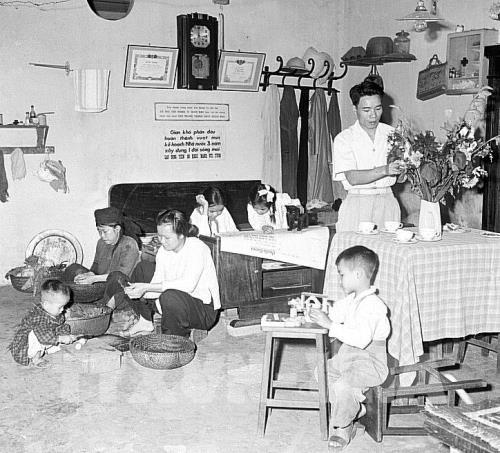 Ấm áp gia đình Việt xưa và nay