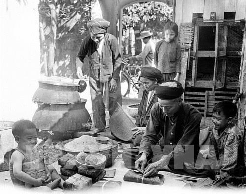 Ấm áp gia đình Việt xưa và nay