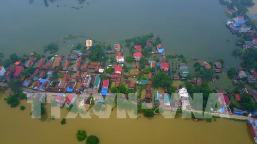 Chùm ảnh Chương Mỹ chìm trong nước nhìn từ trên cao