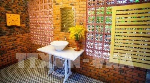 Độc đáo khách sạn bằng container đầu tiên tại Quảng Bình