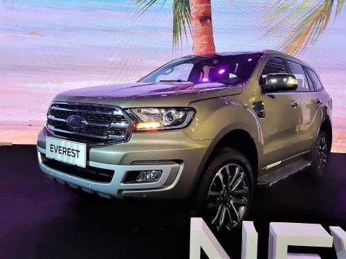 Chi tiết mẫu SUV Ford Everest 2018 vừa về Việt Nam có giá rẻ bất ngờ
