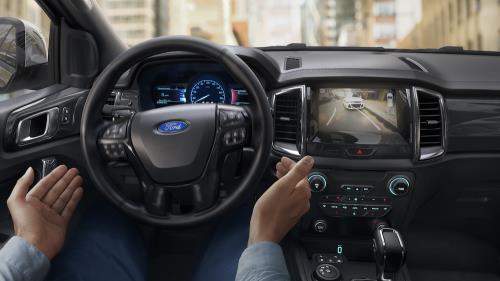 Chi tiết mẫu SUV Ford Everest 2018 vừa về Việt Nam có giá rẻ bất ngờ