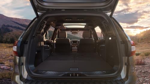 Chi tiết mẫu SUV Ford Everest 2018 vừa về Việt Nam có giá rẻ bất ngờ