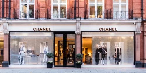 Anh: Doanh số bán lẻ phục hồi trong tháng 8/2020