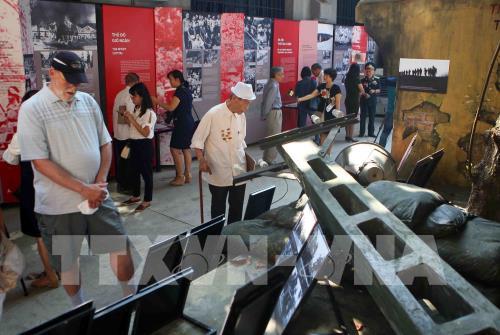 Khai mạc trưng bày chuyên đề “Hà Nội ngày trở về”