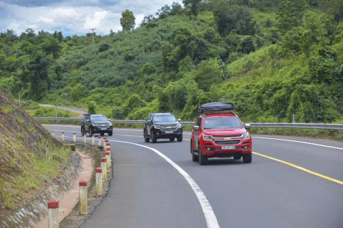 Hãy lái thử chiếc xe trước khi mua để được trải nghiệm trực tiếp