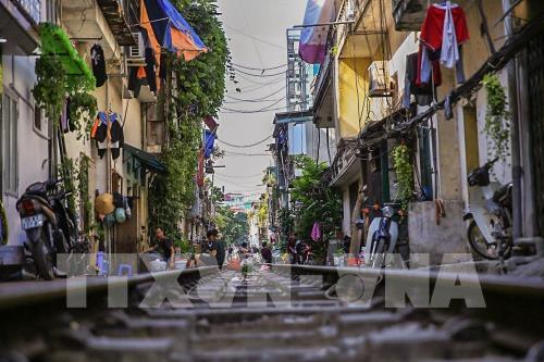 "Phố đường tàu" Hà Nội thu hút du khách