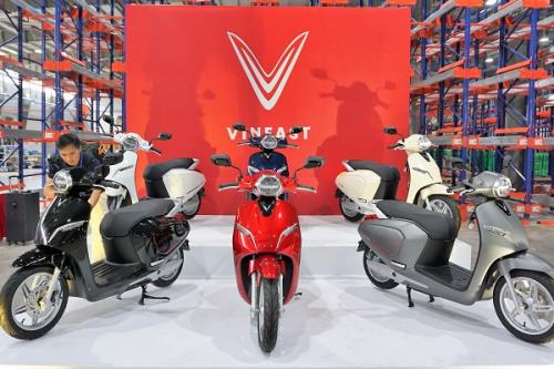 Cận cảnh xe máy điện thông minh đầu tiên của VinFast Klara