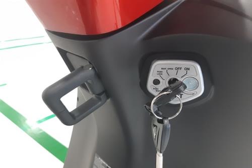 Cận cảnh xe máy điện thông minh đầu tiên của VinFast Klara