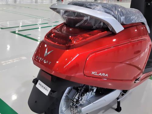 Cận cảnh xe máy điện thông minh đầu tiên của VinFast Klara