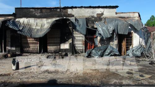 Hiện trường vụ xe bồn chở xăng gây cháy kinh hoàng