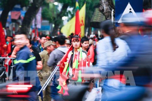 Cổ động viên tiếp lửa cho đội tuyển Việt Nam trong trận gặp Campuchia